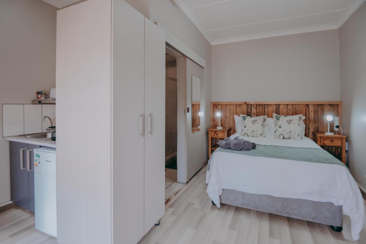 Cosy Cottages Guesthouse Potchefstroom Exteriér fotografie