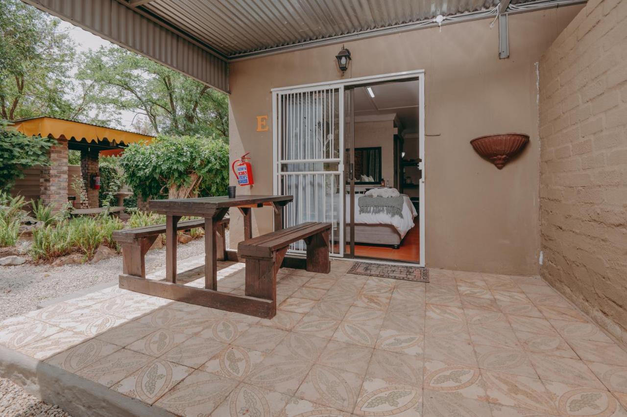 Cosy Cottages Guesthouse Potchefstroom Exteriér fotografie